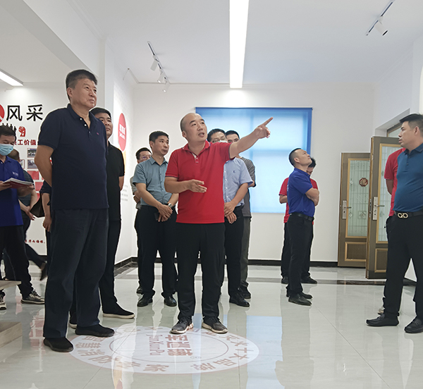 大空間智能滅火技術(shù)交流會(huì )在軍巡鋪召開(kāi)